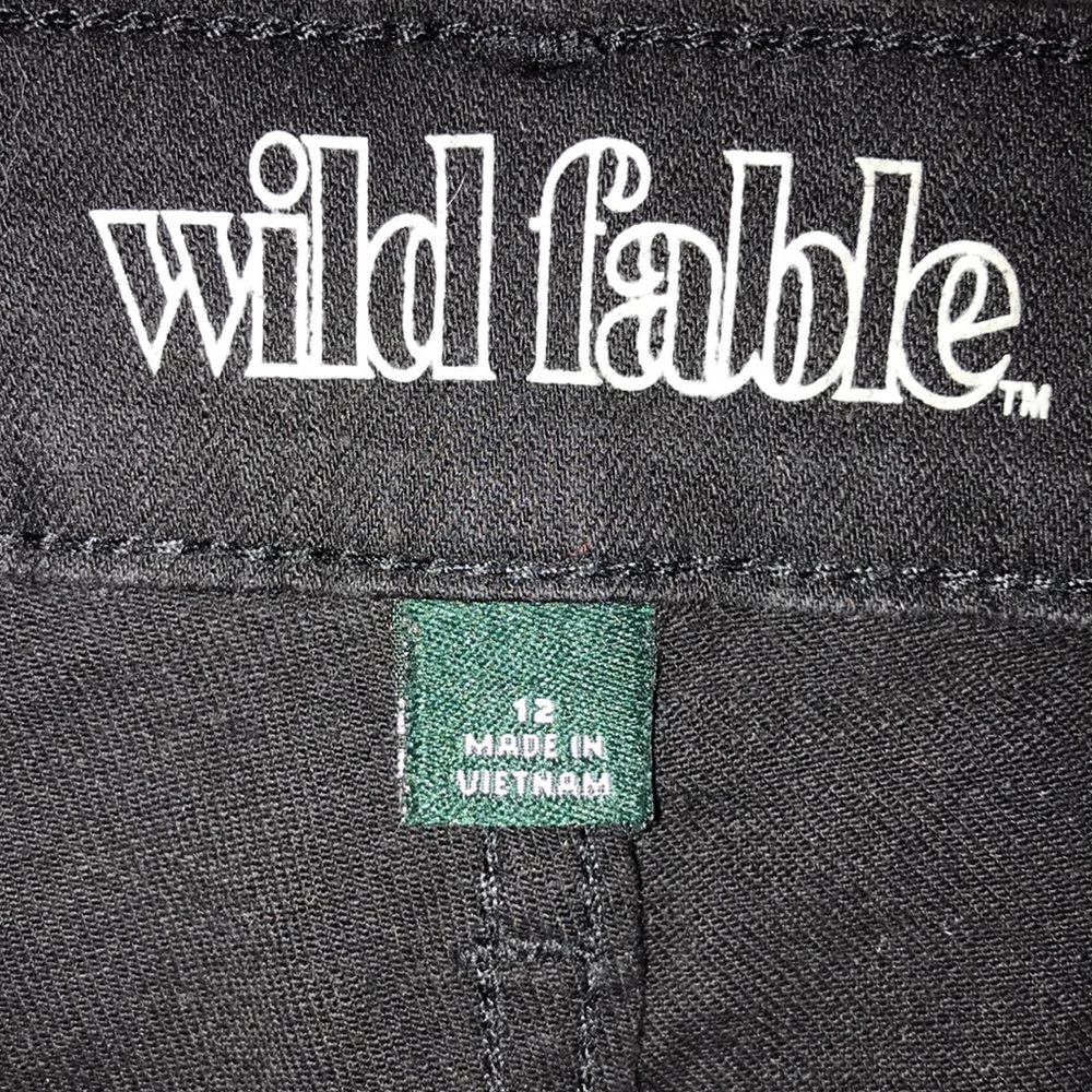 Wild Fable Distressed Jeans - Picture 4 of 7